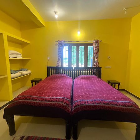 Sharad Baug Homestay Bhuj Exteriör bild