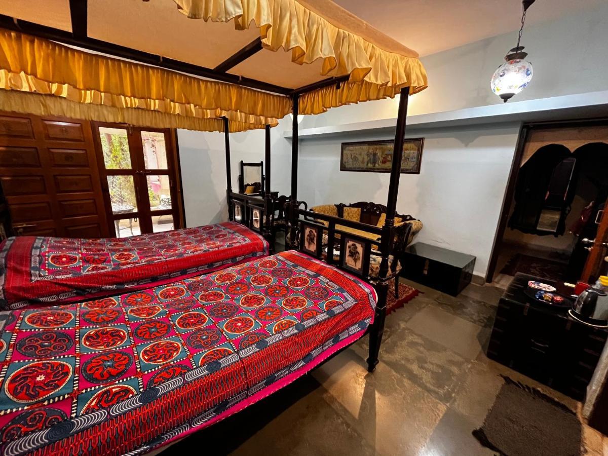 Sharad Baug Homestay Bhuj Exteriör bild