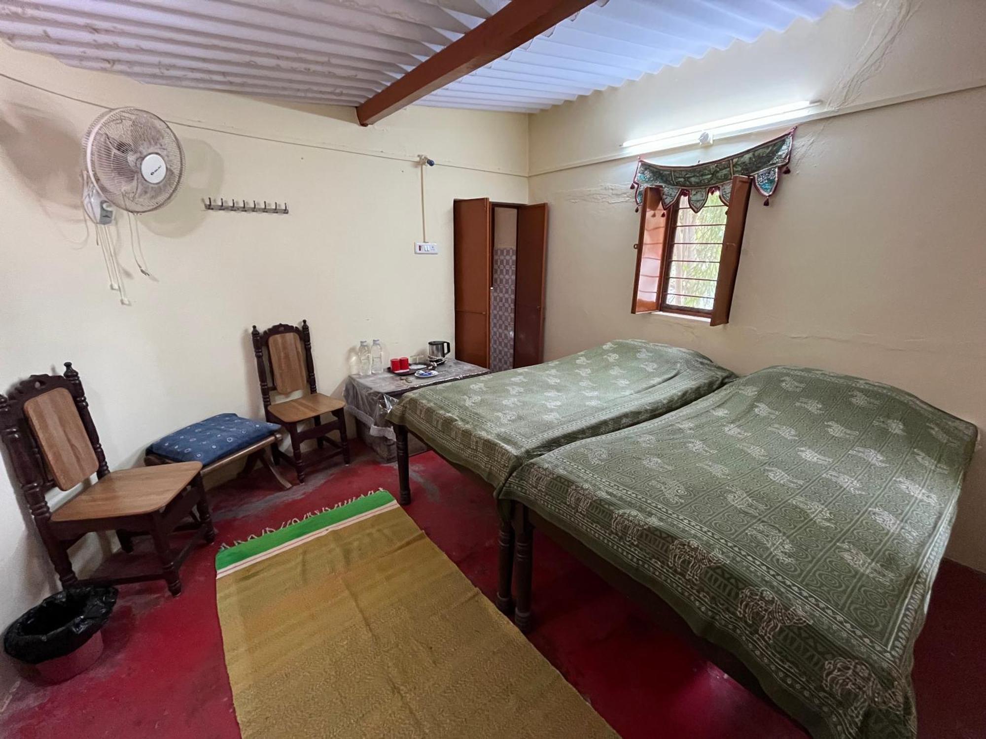 Sharad Baug Homestay Bhuj Exteriör bild