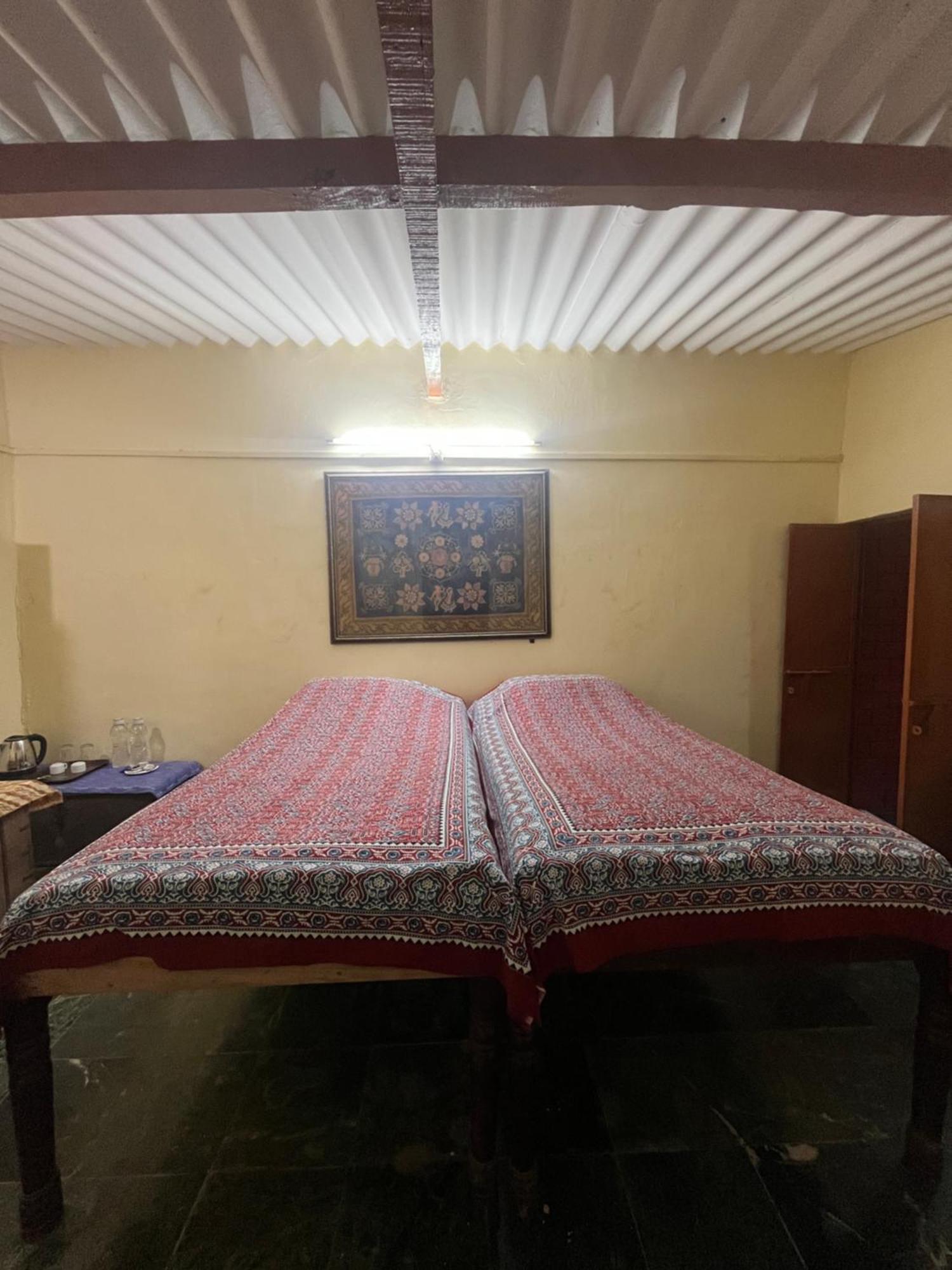 Sharad Baug Homestay Bhuj Exteriör bild