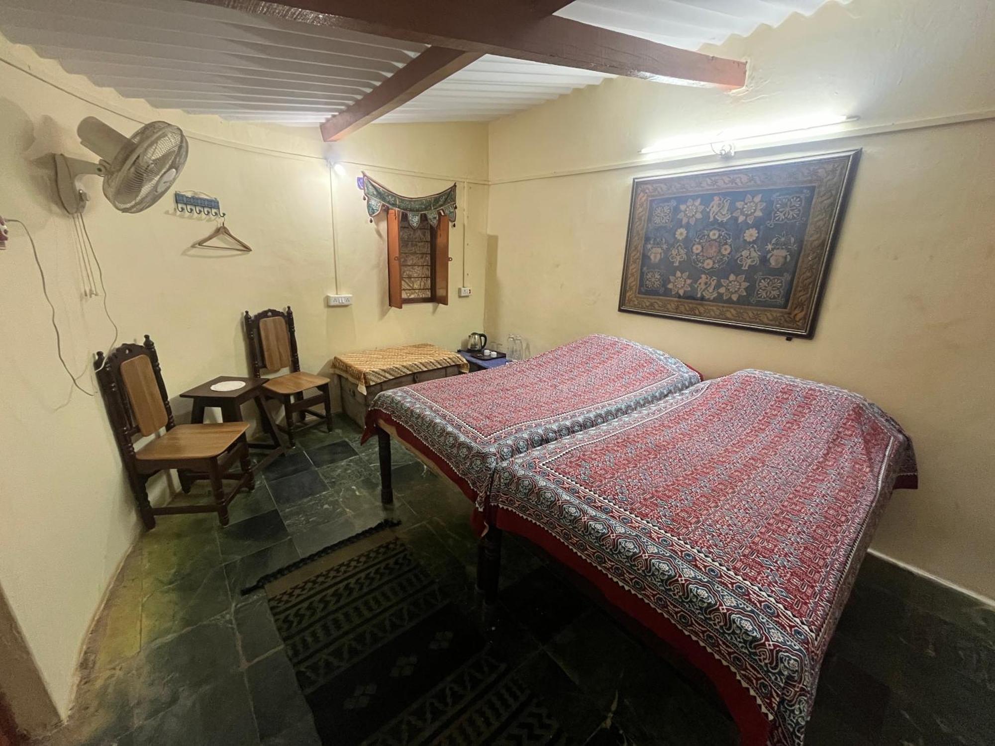 Sharad Baug Homestay Bhuj Exteriör bild