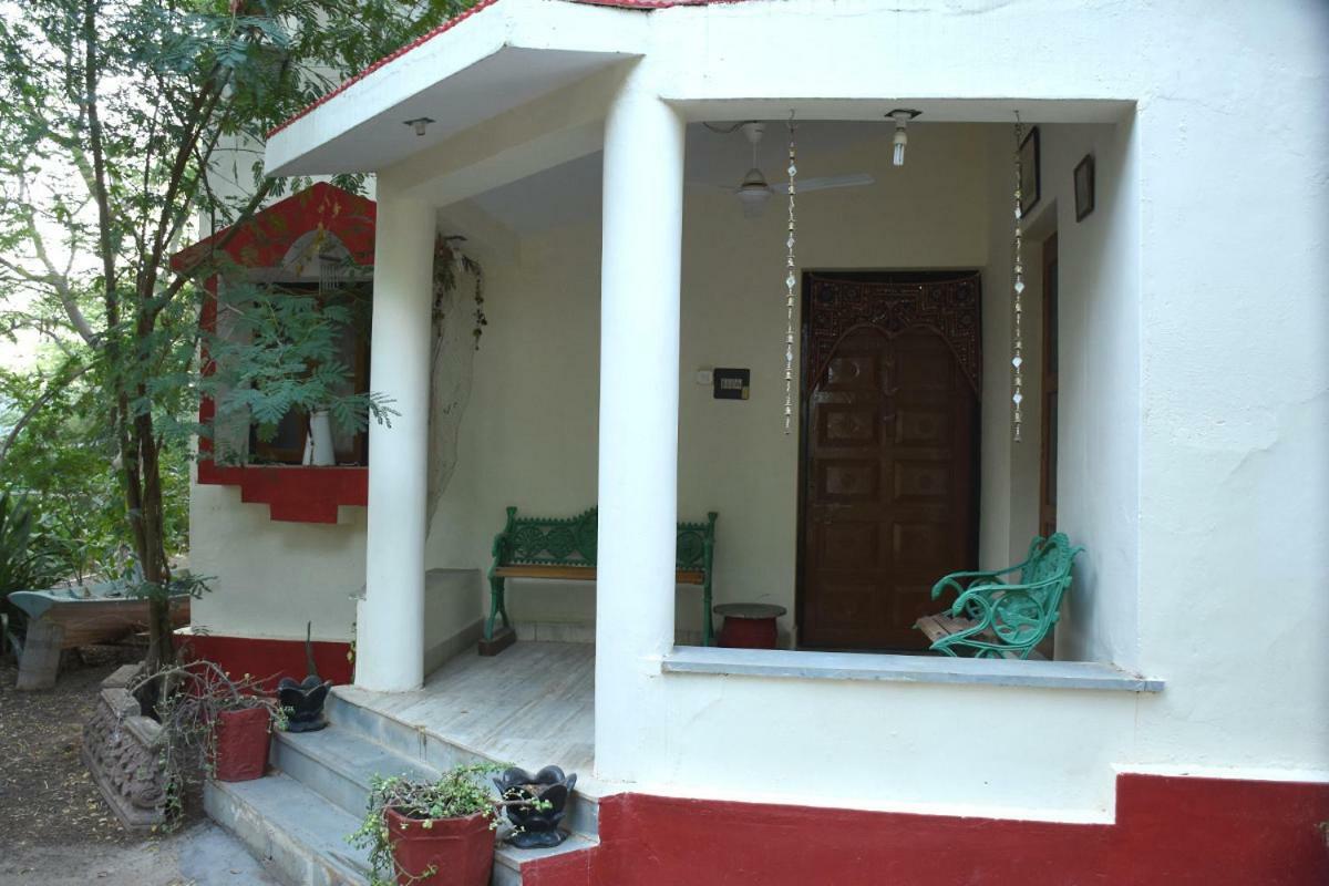 Sharad Baug Homestay Bhuj Exteriör bild
